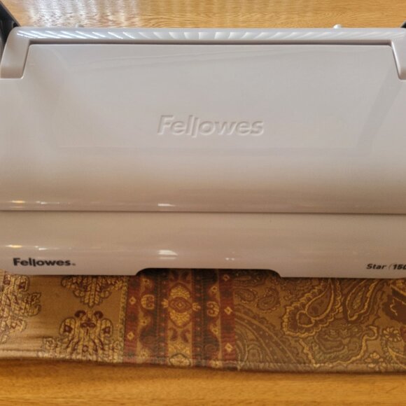 FELLOWES STAR 150 MANUAL COMB BINDING MACHINE - Picture 2 of 7